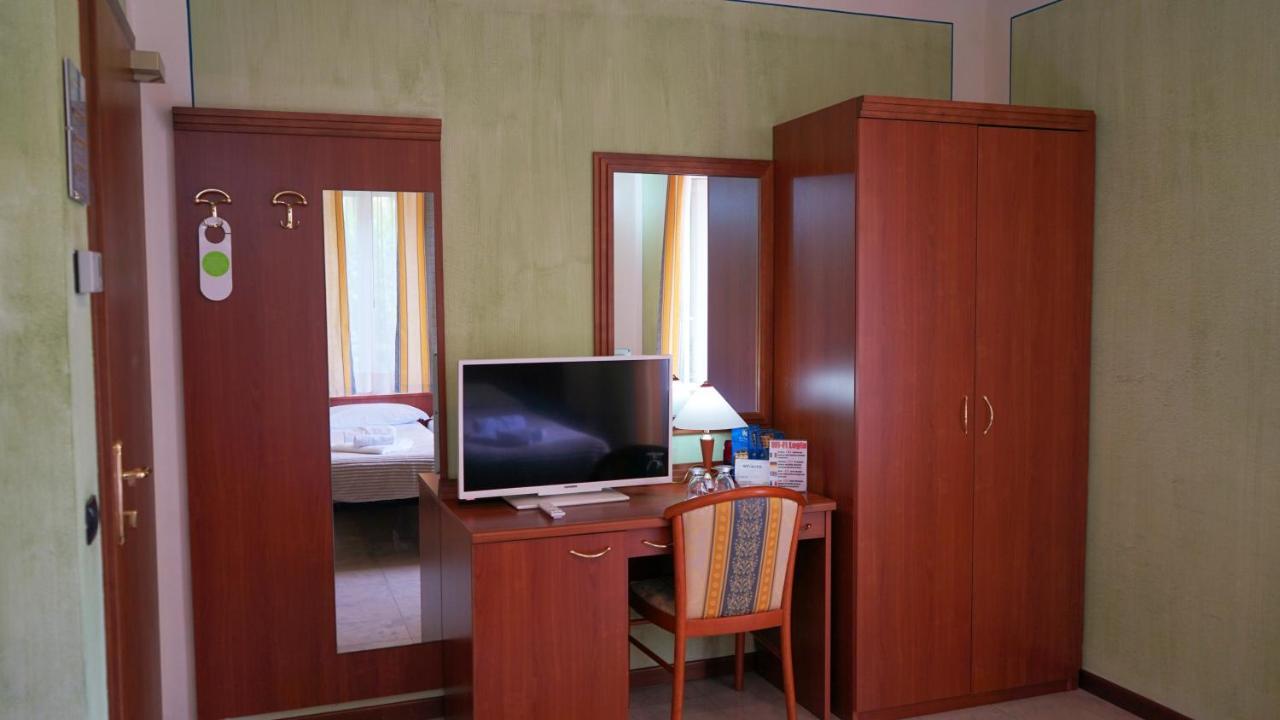 Albergo Bel Soggiorno Oggebbio Εξωτερικό φωτογραφία